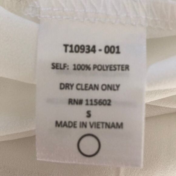 Lush White 3/4 Sleeve Collared Blouse Sz Small - Picture 8 of 8